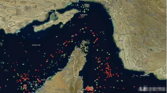 突发新闻：据外媒报道，伊朗接受停火协议是由于“中国最后一刻的介入”。
 
首先明