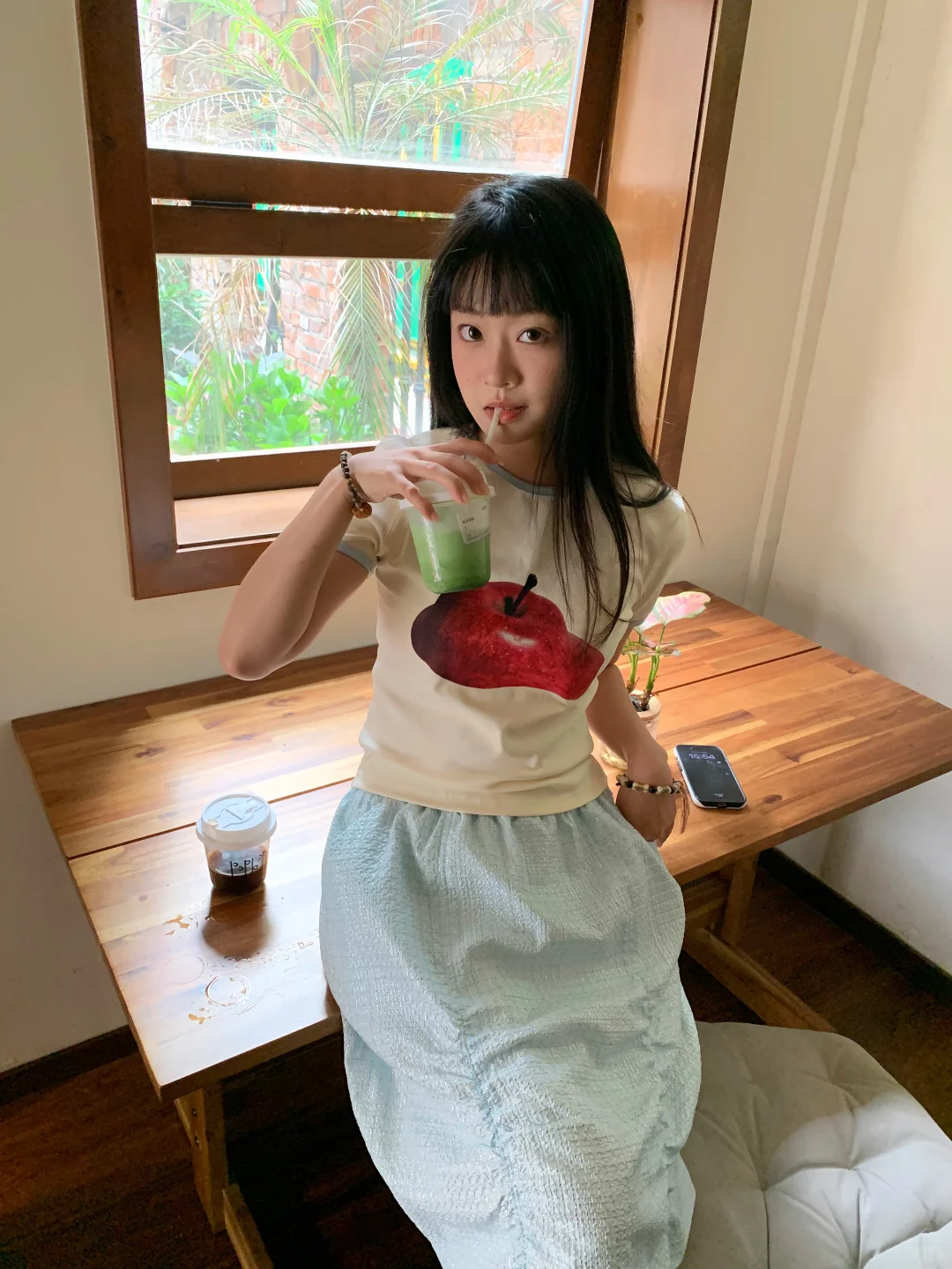 • ︡ᯅ•︠存一些咖啡店乖系拍拍🍎