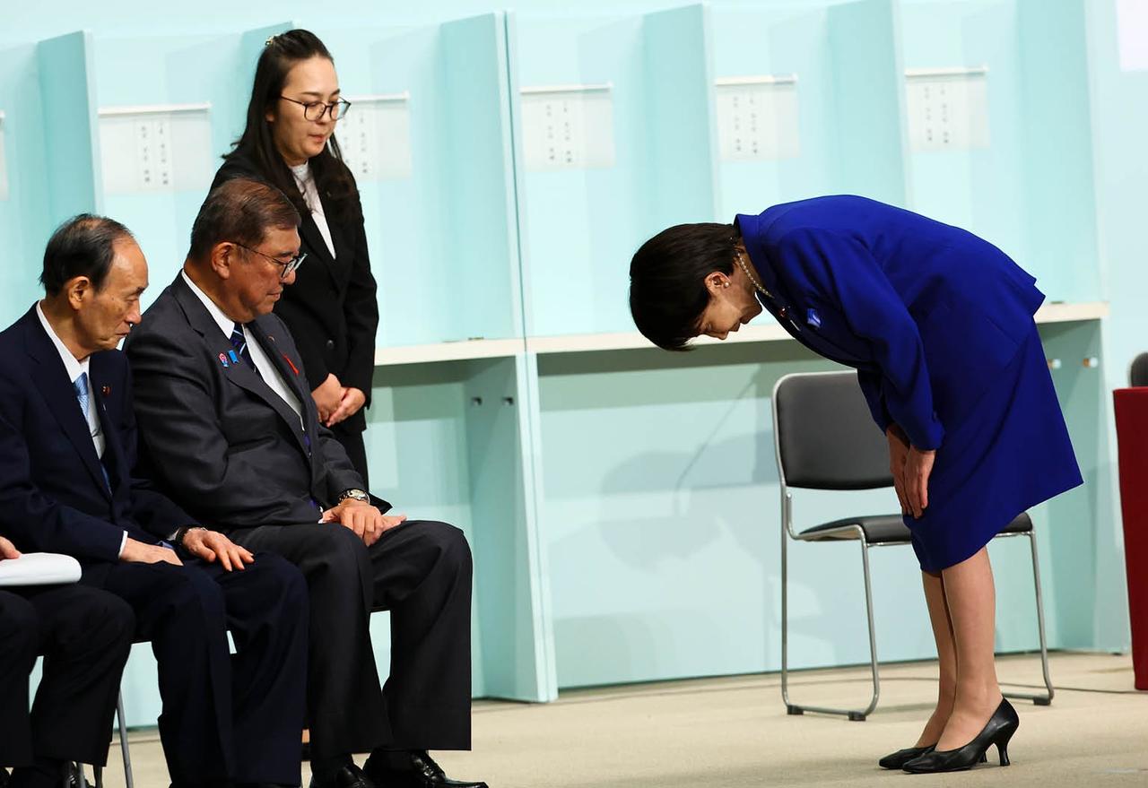 日本这波操作纯属搬起石头砸自己的脚，压根没算清利弊就盲目出招，最后只能吞下自酿的