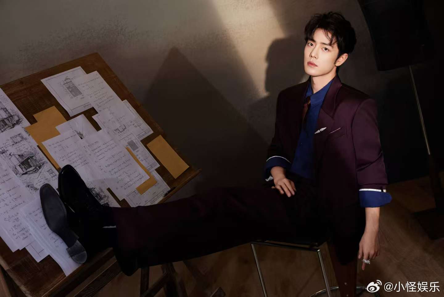 肖战的戒指好大一个马肖战出图十六宫格微博之夜红毯视觉盛宴来袭，肖战十六宫格+亮眼