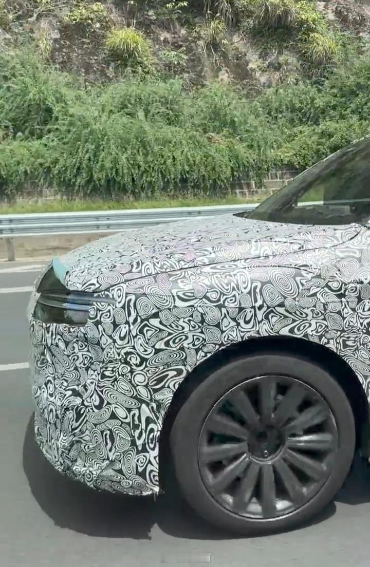 问界全新m7的中控屏隐约可见[doge] ​​​