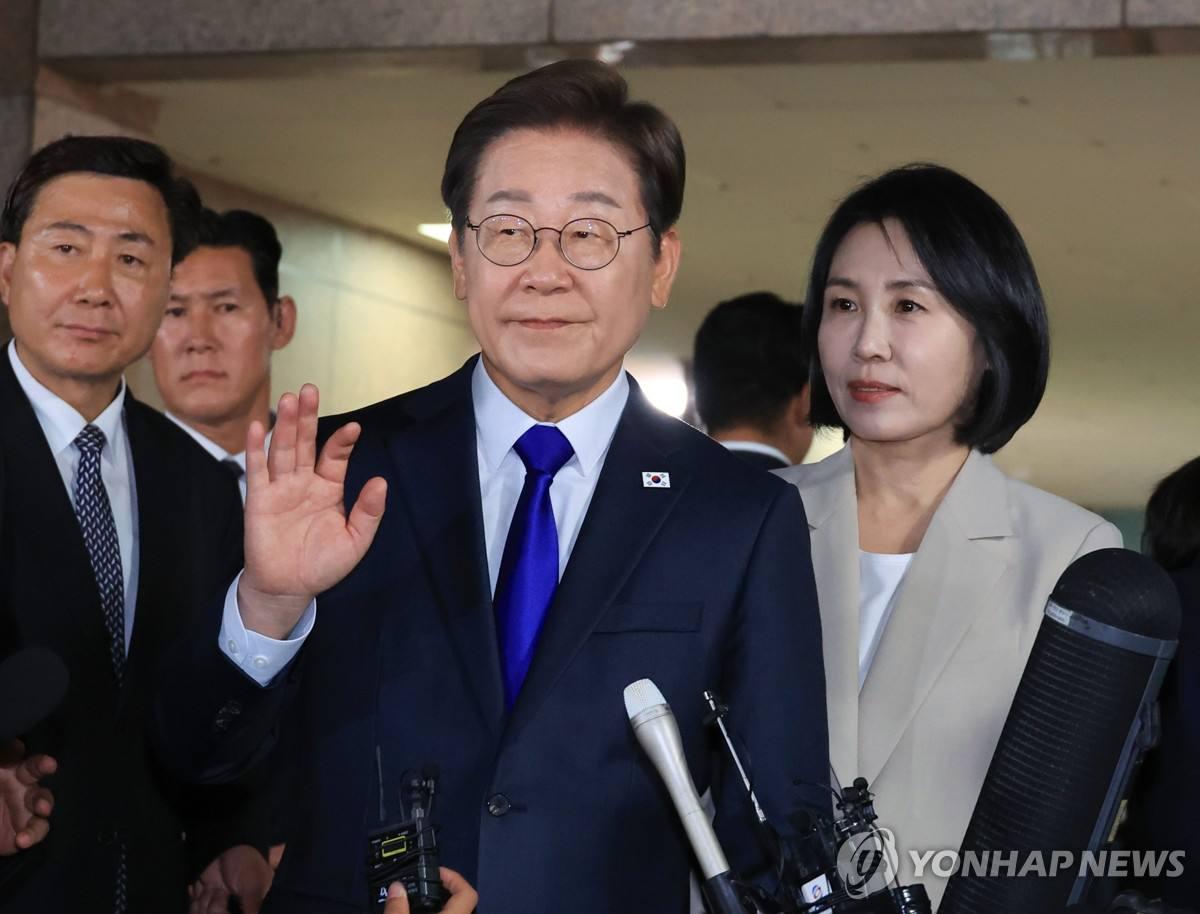韩国媒体：李在明当选韩国总统

据韩国JTBC电视台3日深夜报道，共同民主党候选