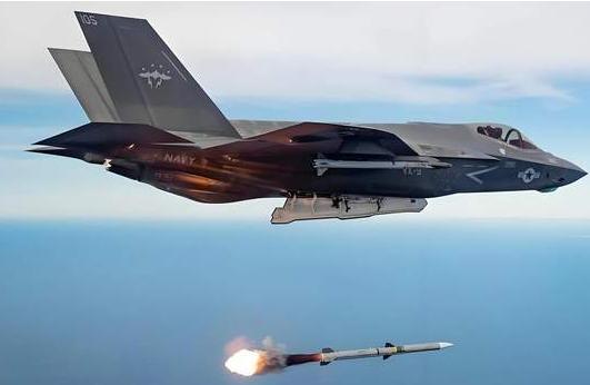 美军耗费11年，终于造出AIM-260空空导弹，刚服役就被中国超越了。国内航空领
