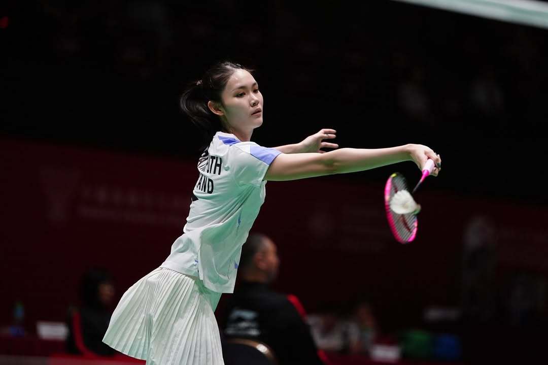 碧查梦🇹🇭 21-10、21-13 🇯🇵宫崎友花下轮：阮翠玲🇻🇳 v