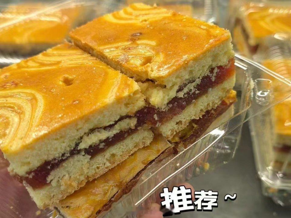 虽然吃蛋糕容易长胖，但是吃的时候心情愉悦胖就胖吧🤣 ​​​
