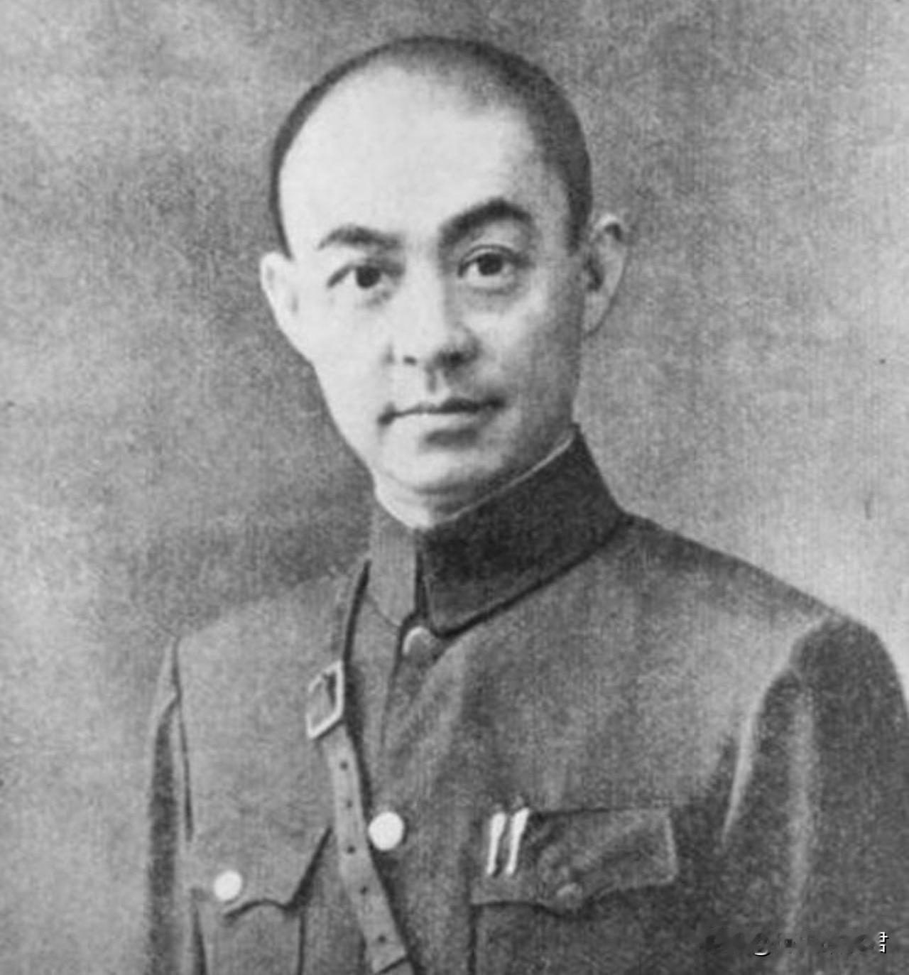 珍贵历史照片
这张照片中的人物是张自忠（1891—1940）他是抗日战争时期牺牲