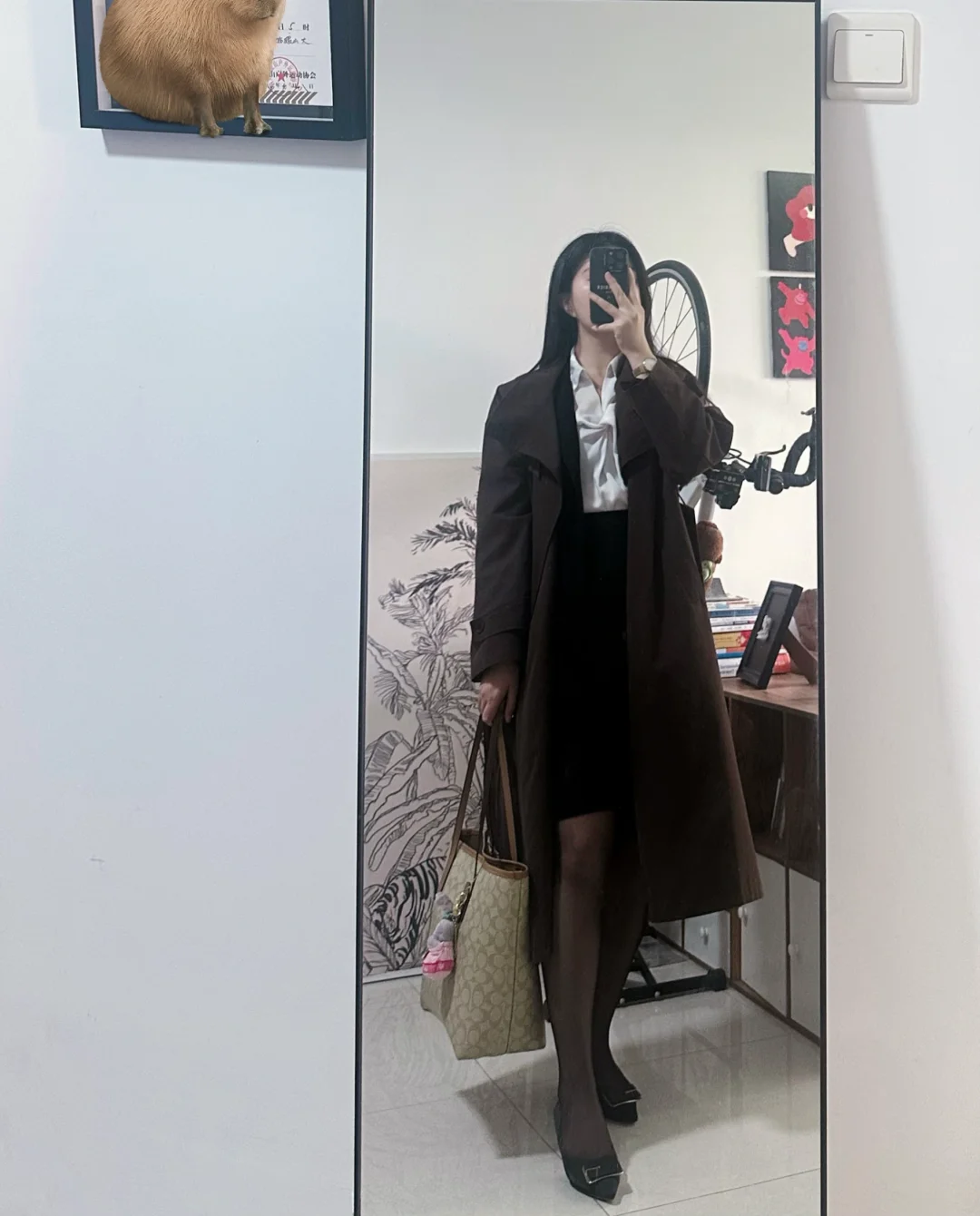 到了穿大衣的季节，通通放兜里