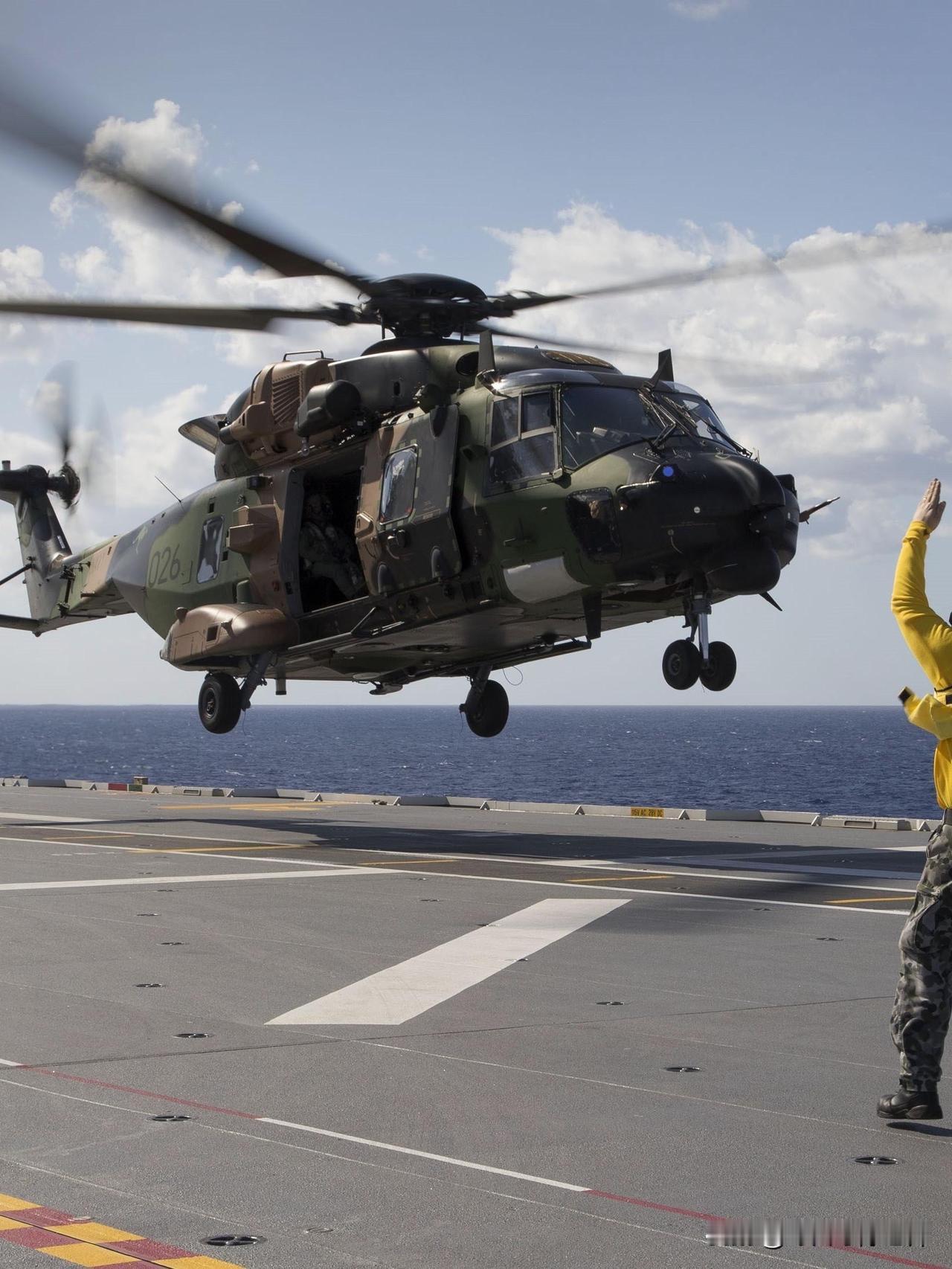 法国扣押影子舰队油轮，英国提供情报支援！法国特种部队NH90直升机地中海阿尔沃兰