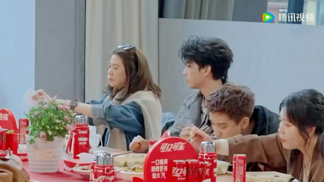 陈鑫海这就是年下的魅力吗陈鑫海还是弟弟会疼人 桃花坞里陈鑫海这波操作太拉好感了，