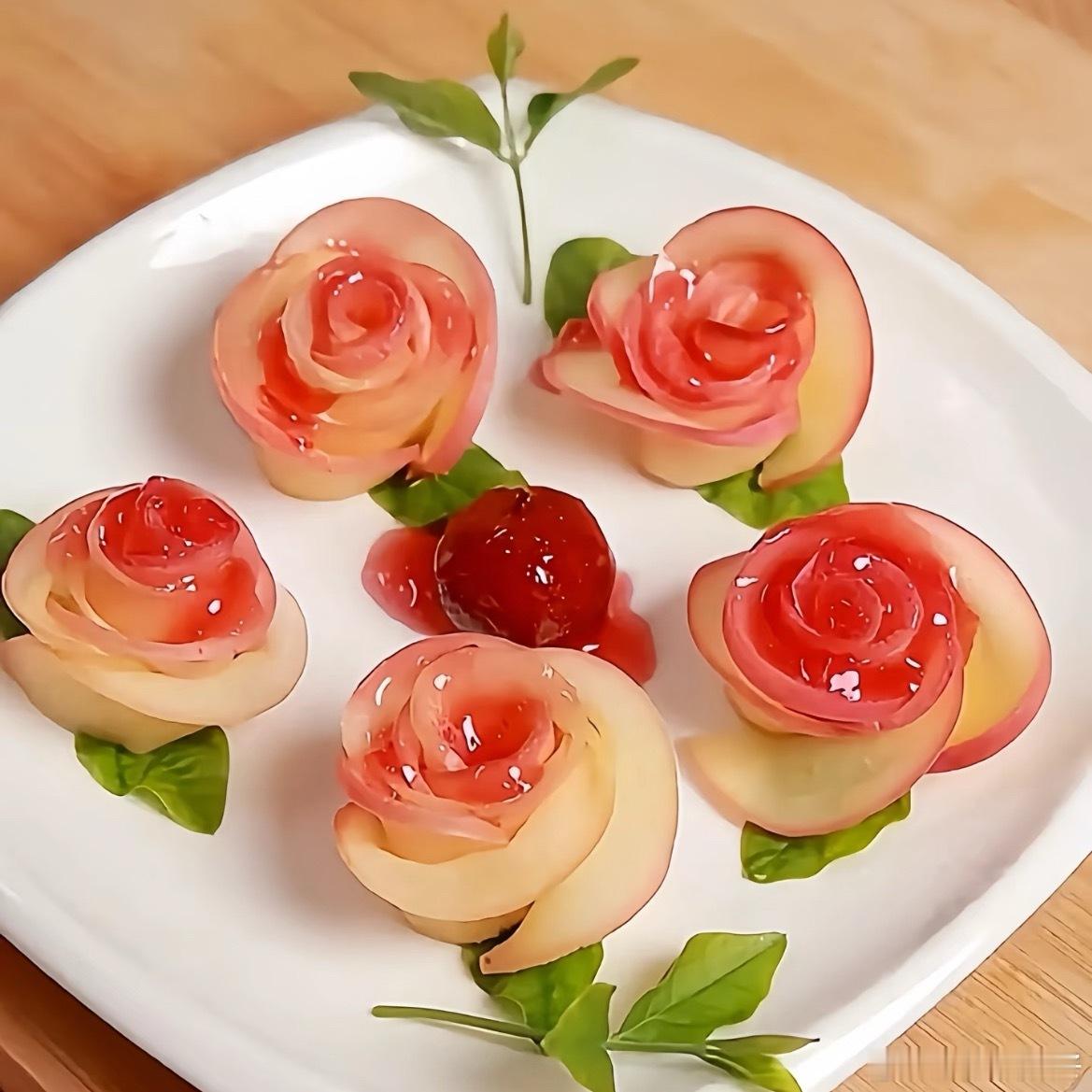 支持苹门！！！！！这个苹果派还是第一次见，好好看！！！下次就试试😋 