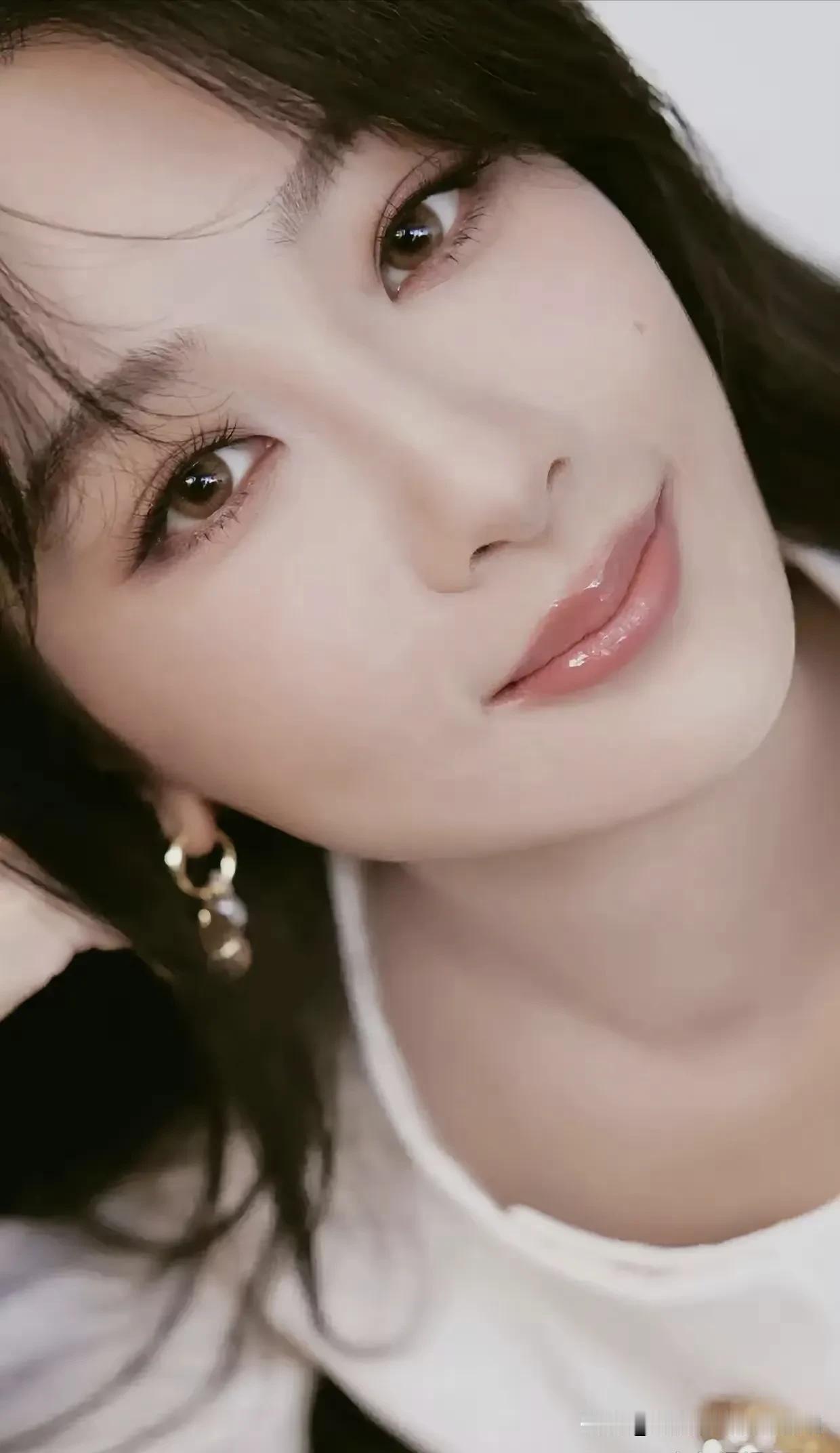 杨紫美图分享女星美照分享 美女明星照分享 杨紫花仙子好美 颜值女神唐嫣 明星图集