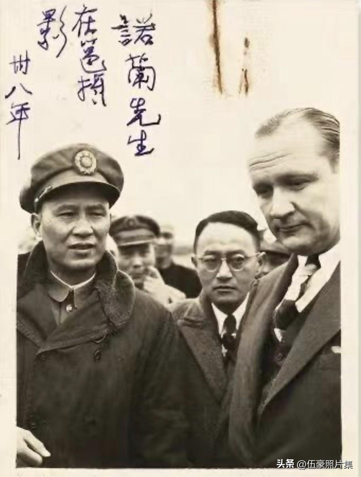 1949年11月，白崇禧与美国参议员诺兰在南宁的合影。此时，号称“小诸葛”的白崇