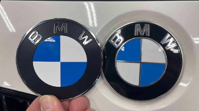 宝马将于2月起开始启用新LOGO，删除镀铬内框