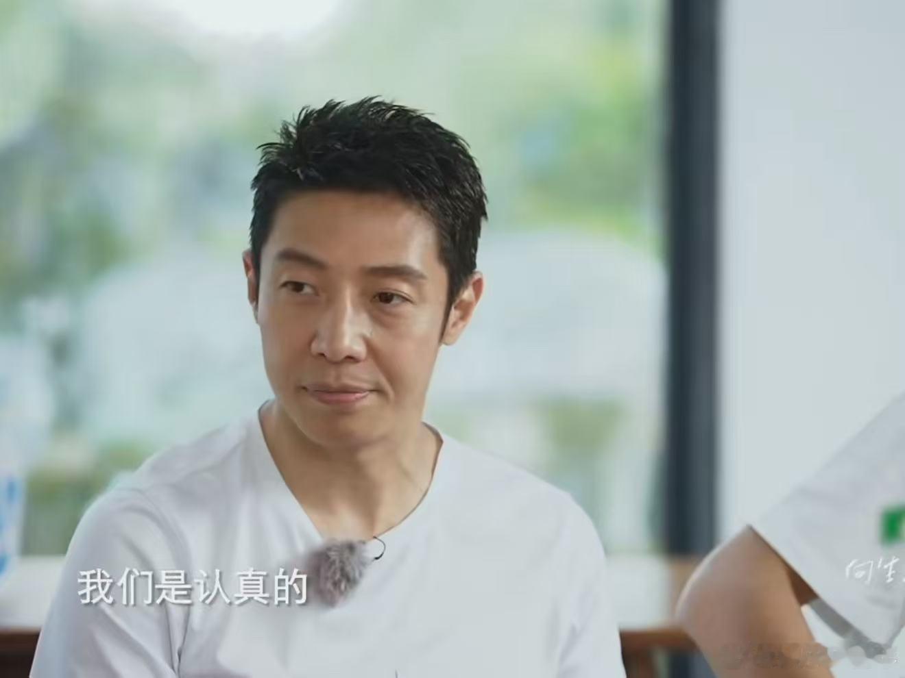 撒贝宁尼格买提 业务这块是专业的 撒贝宁和尼格买提，两位主持人默契得让人感动，连