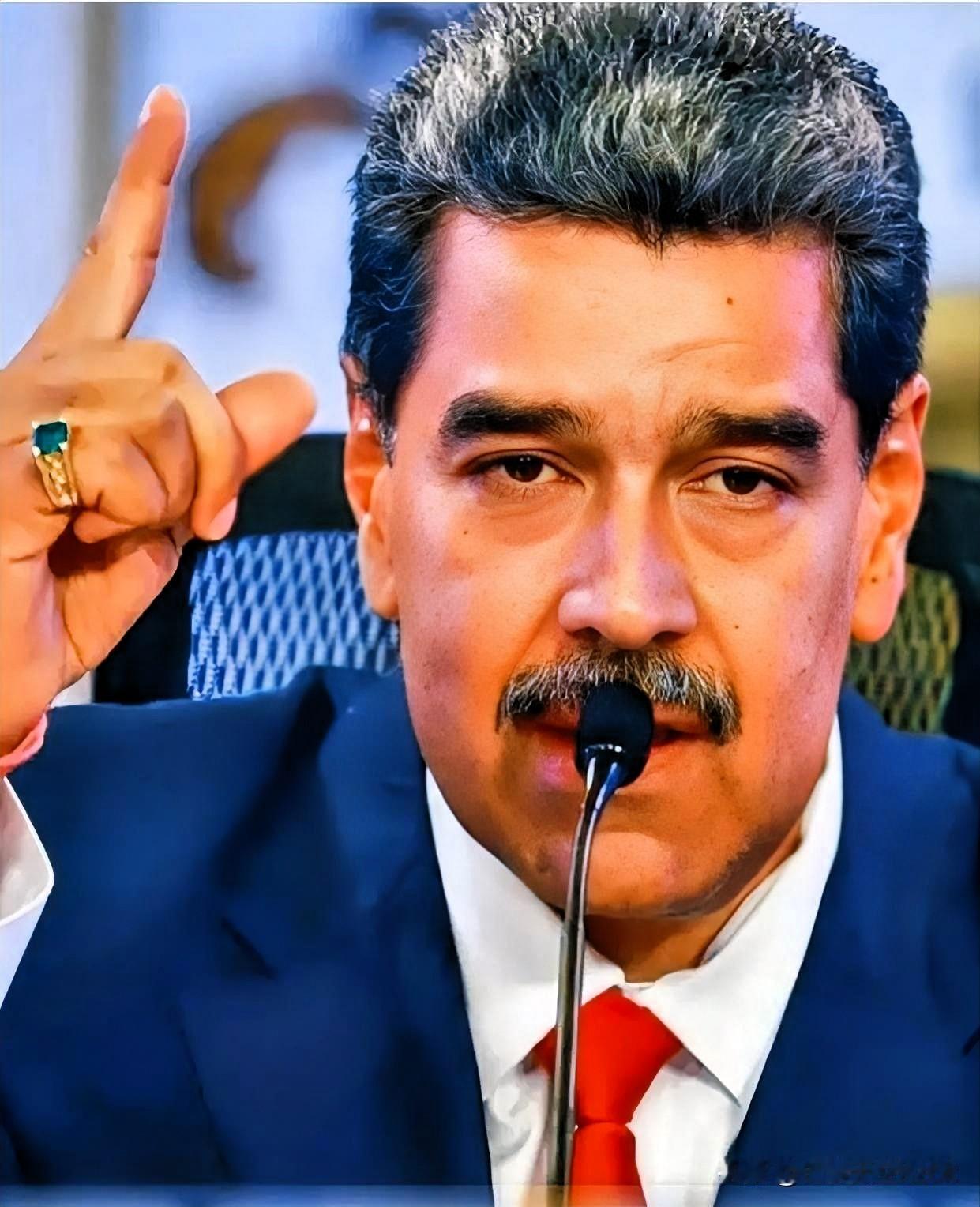 这一局，把对面整得神经兮兮！

七天未见，此人归来一句“安好”尽显淡定。对面被他