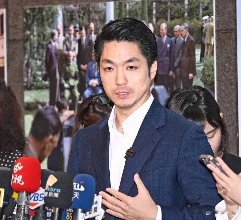 不满台军仪仗队撤出中正纪念堂！蒋万安喊话台防务部门：外界有一些声音

中正纪念堂