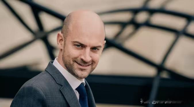 只有当普京放弃重建苏联的梦想时，世界才能真正实现和平——法国外交部长让-诺埃尔·