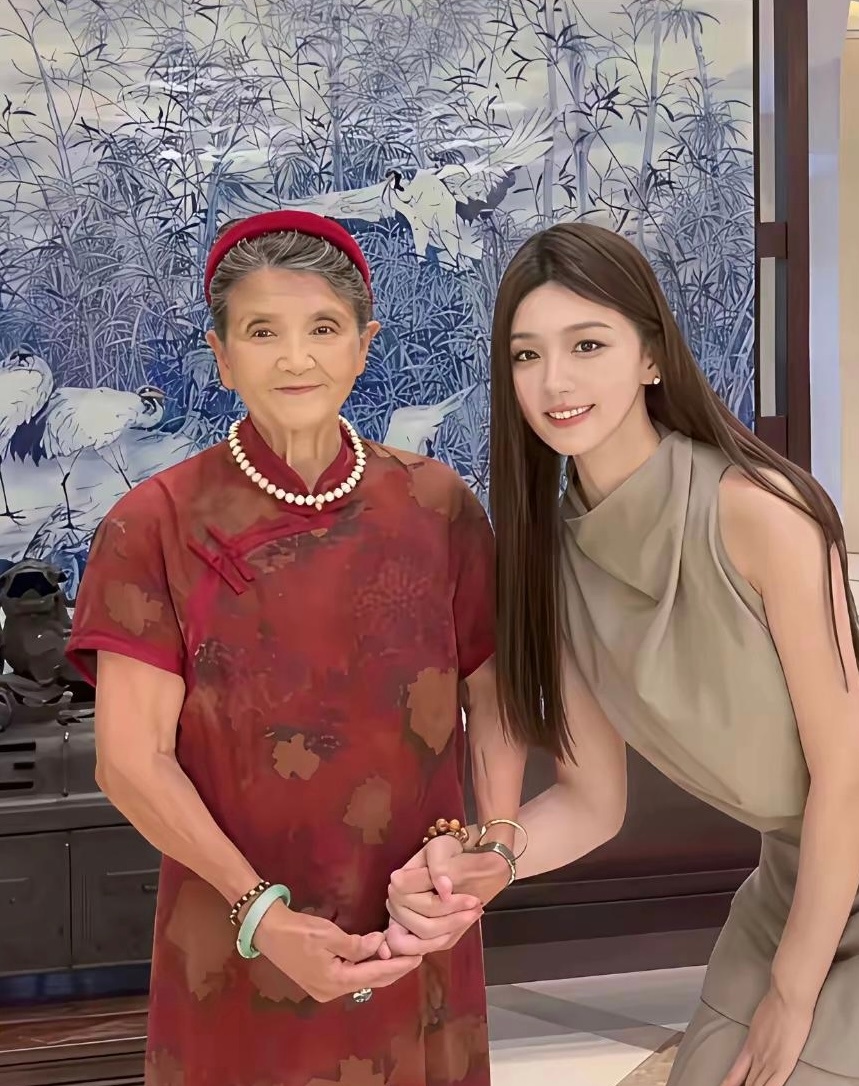 铁打的婆婆，流水的媳妇，杨子妈妈和每任儿媳妇都处的像亲母女。