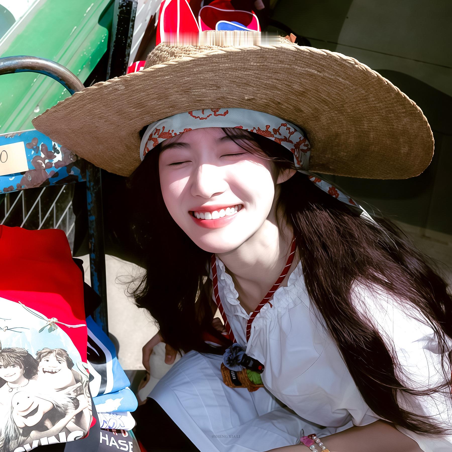 卢昱晓 我用晴天形容你👒☀️·头像壁纸更新～ 