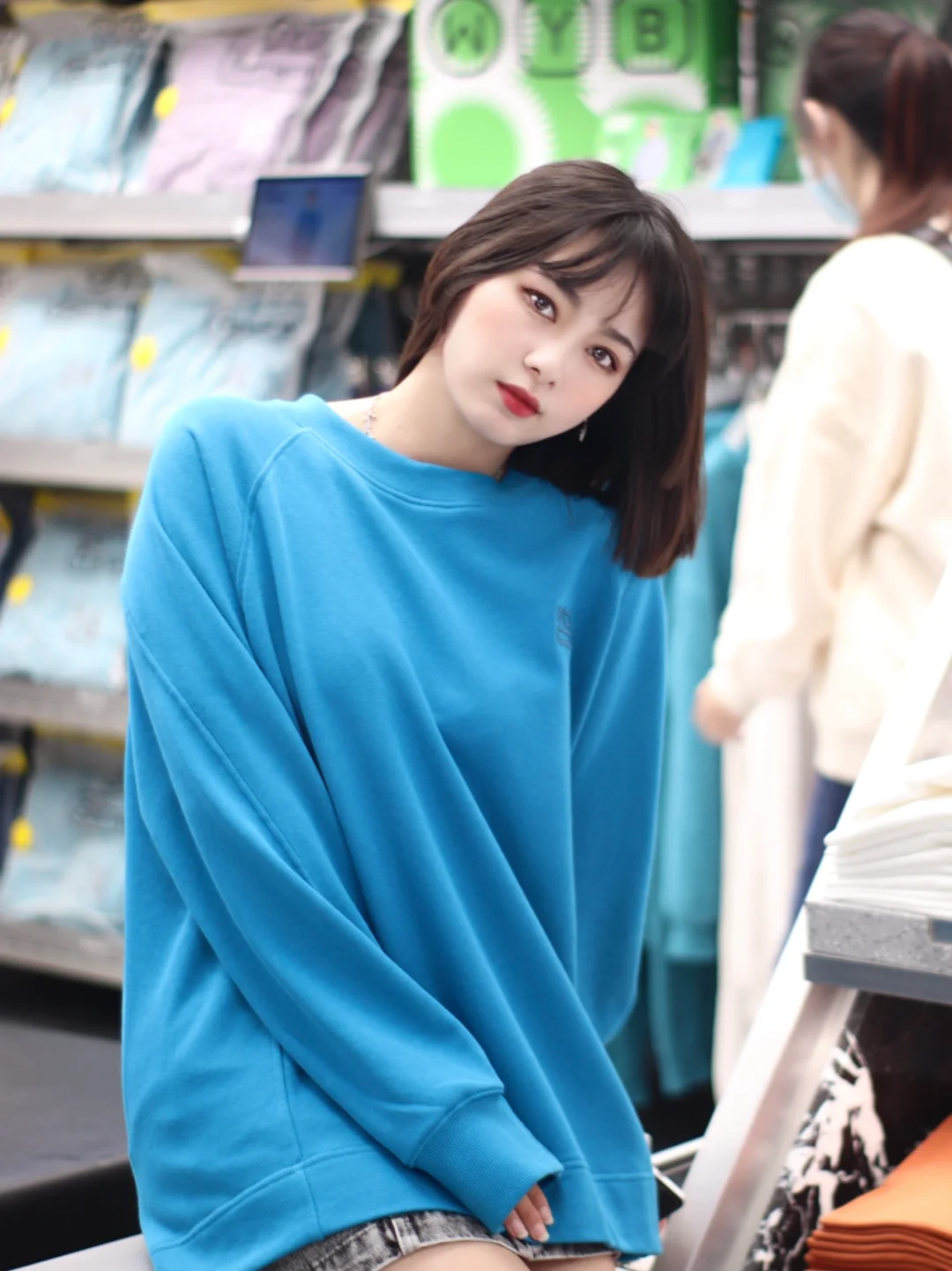 短发女孩👧今天剪了短发哦