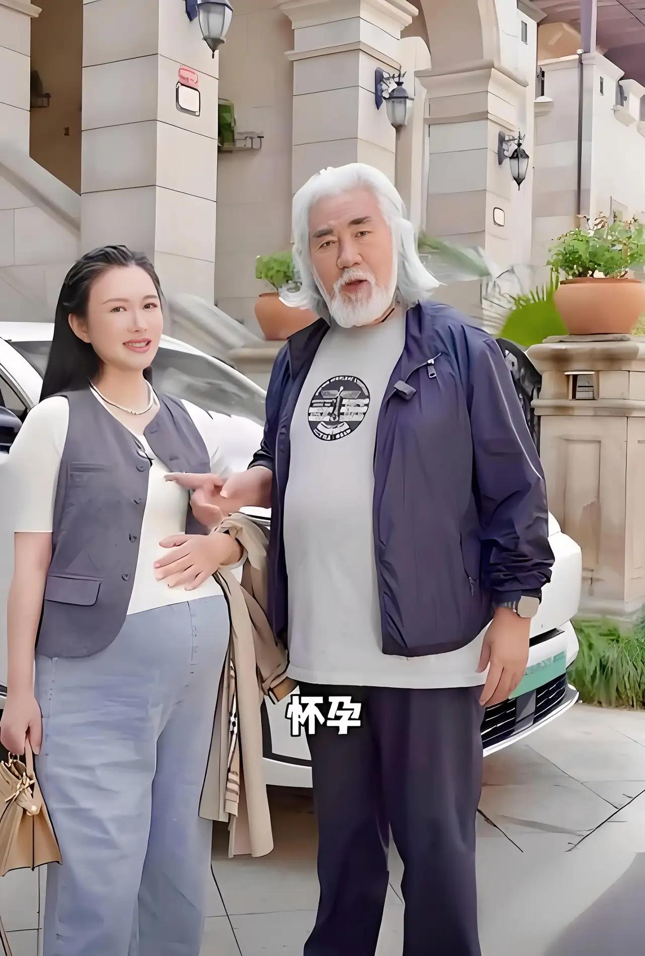 别被张纪中的“武侠教父”骗了！

说是时代混子都算客气。

不过是靠翻拍金庸剧赚