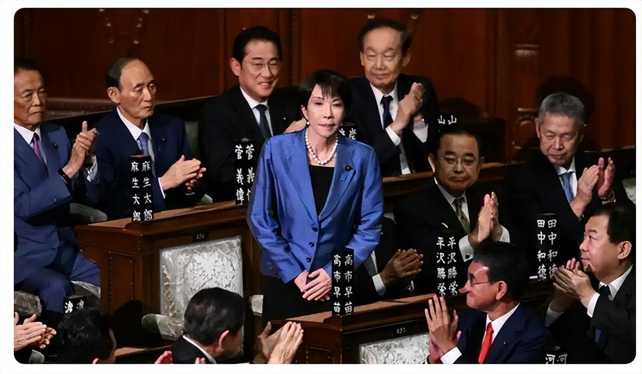 虽然我们看自民党与立宪民主党、公明党的矛盾极大，但本质上来说，日本政坛这些五花八