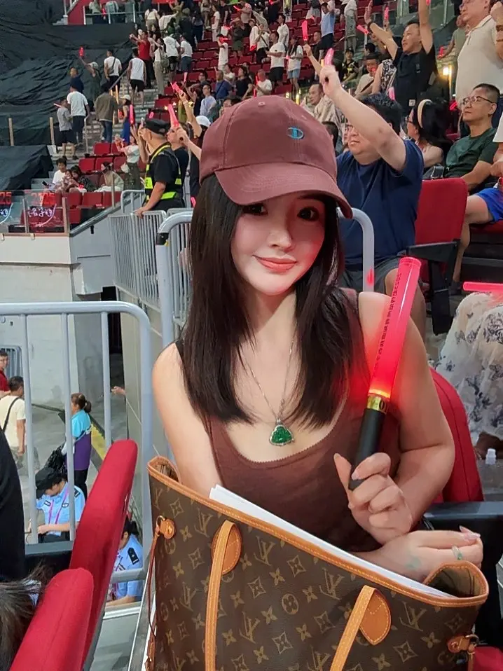 青春已不在 开心才重要‼️