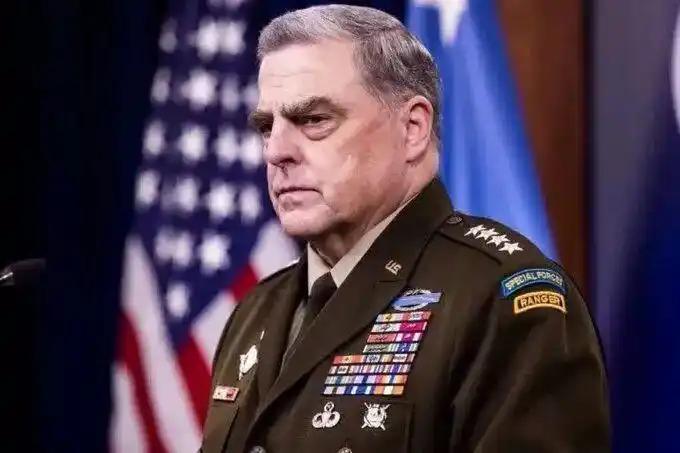 ·美国已经把底牌直接亮出来了，那我们就没必要再遮遮掩掩了。

美国前军方最高将领