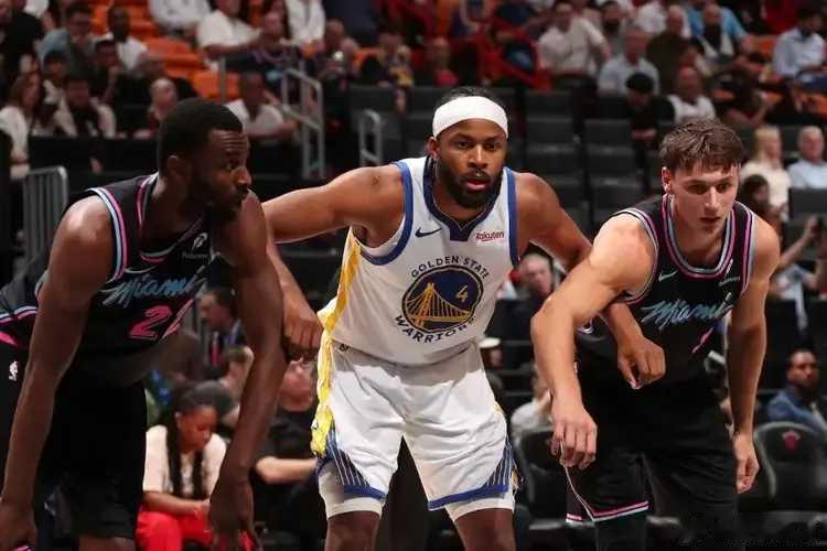 北京时间11月20日，NBA常规赛正在进行中。其中勇士队在客场以96-110不敌
