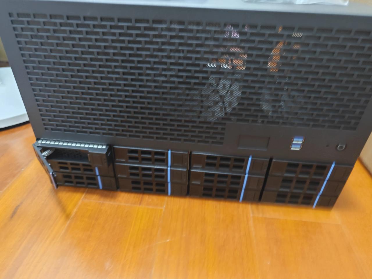 我从来不推荐别人第一次上手NAS就用成品NAS！为什么？因为他们太"简单"！简单