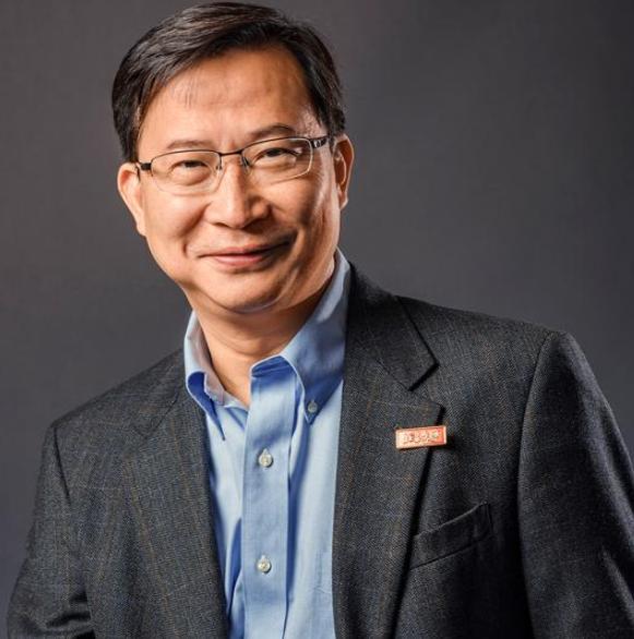 “我宣布，永久退出中国院士竞选！”2011年，当主动撤销美国绿卡的饶毅回到中国竞