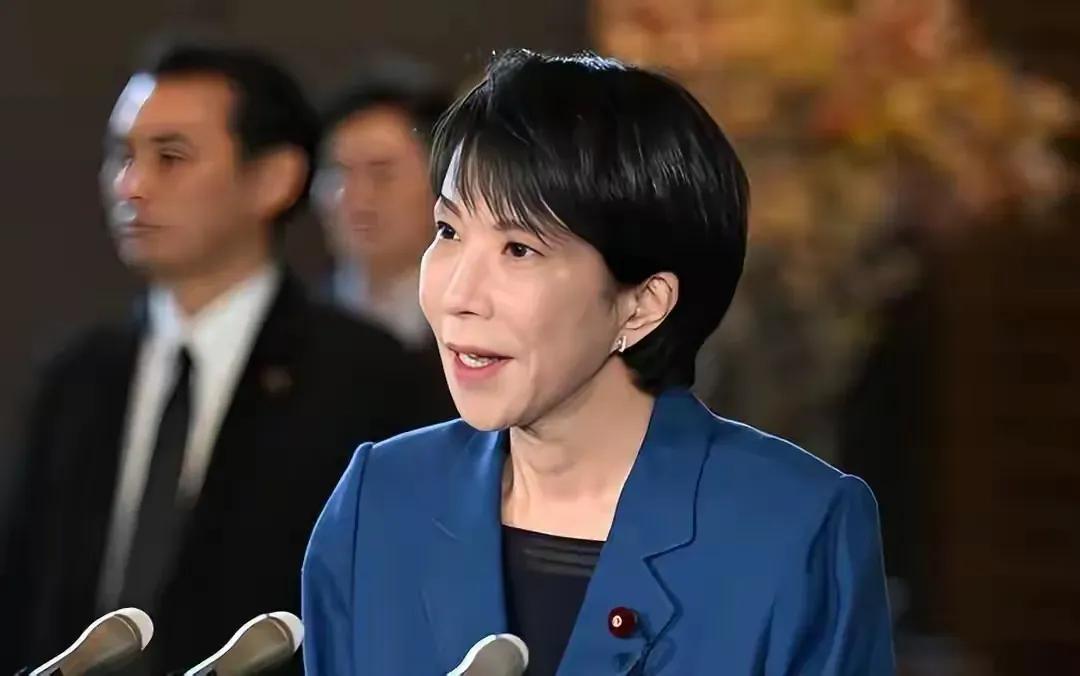 日本自卫队官侵闯中国大使馆，日本首相高市早苗一直保持沉默，没有道歉也没有出来发表
