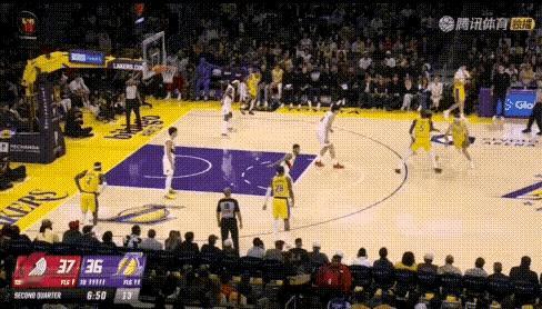 杨瀚森，你TM要这么打球的话，还是趁早滚回CBA吧！
防守一抬手，脸都不带离开地