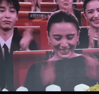 宋佳金鸡影后！