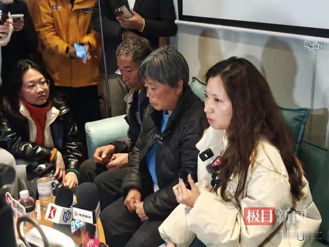 罗大美母亲说，儿子生前热情好客，爱帮助别人。她们查看罗大美手机才发现罗大美生前借