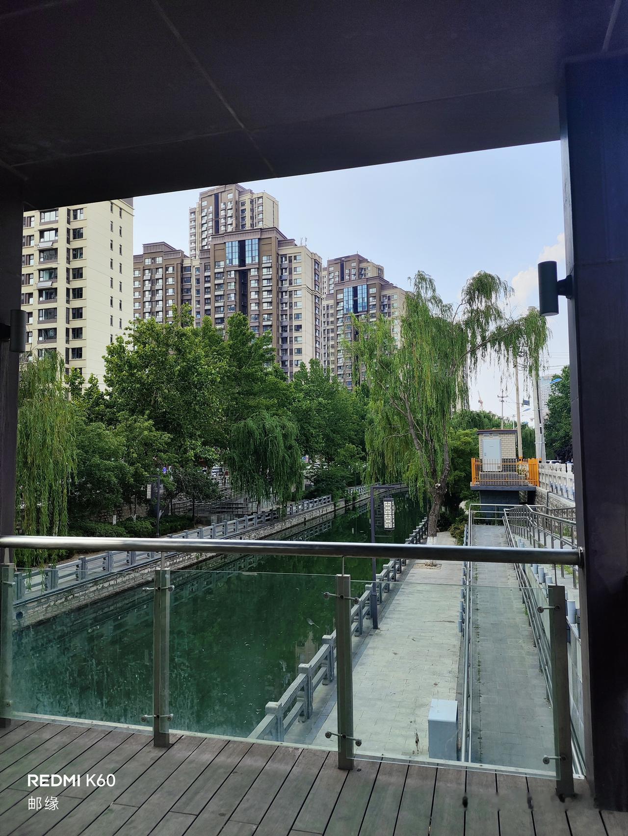 济南工商河，那可是承载着满满历史文化的“宝藏”。它是人工开挖的U形河道，北接小清