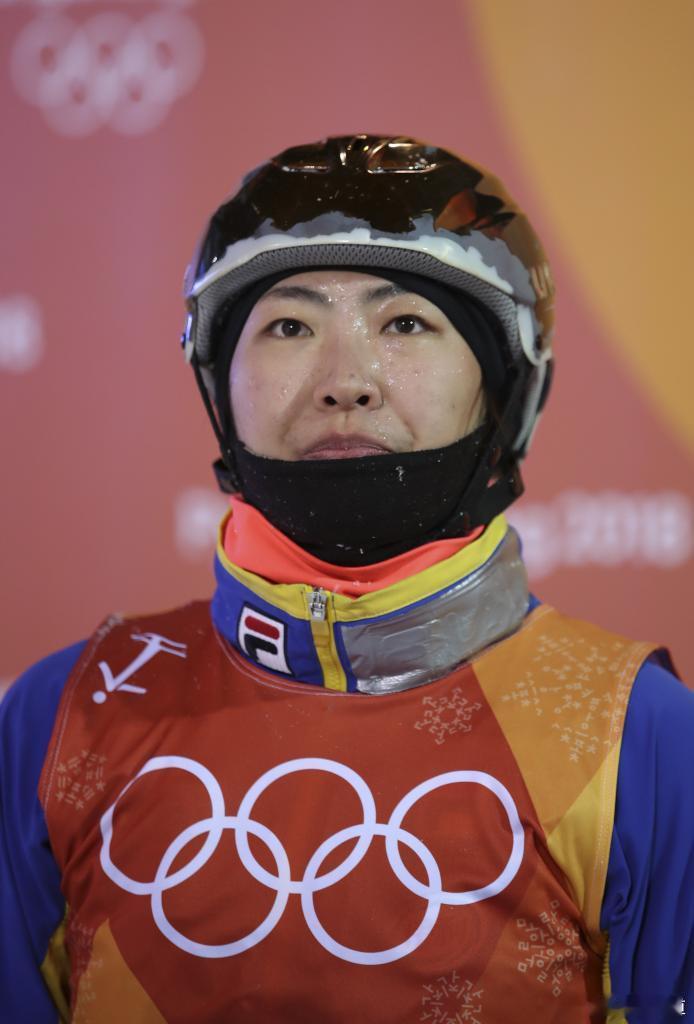 徐梦桃孩子徐梦桃回应是否参加下届冬奥会从19岁的青涩到35岁的坚守，五届冬奥，五