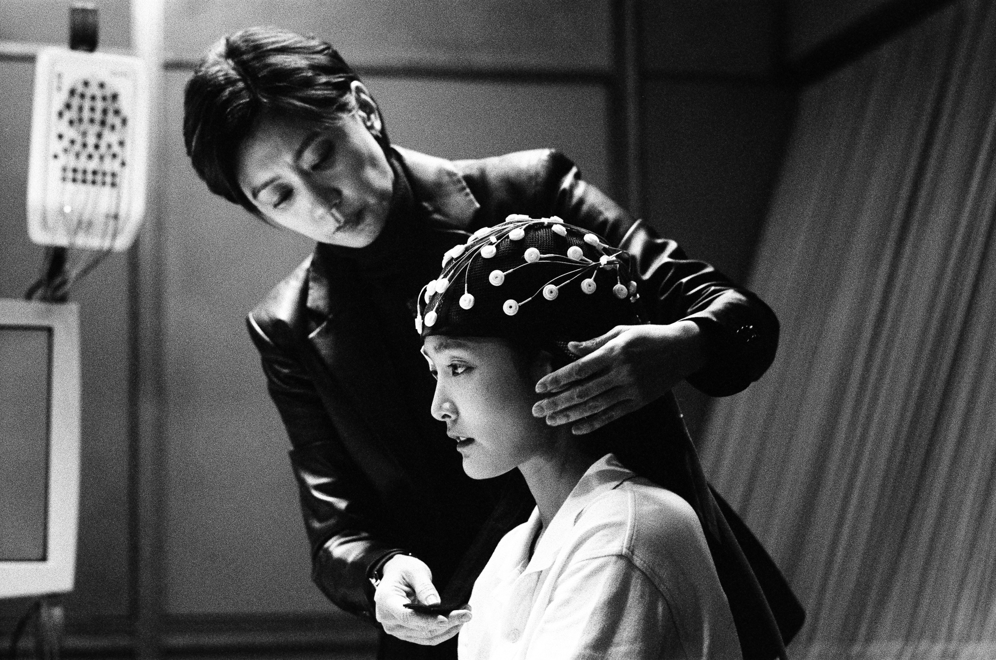 Netflix剧集《沉默的审判》新剧照释出！太有质感了！这部剧集由电影《周处除三