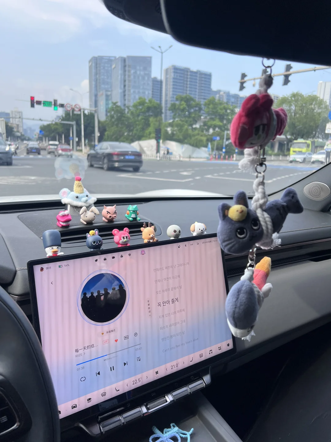 椅子妈的车…