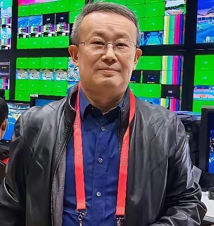 我觉得老项最厉害那句将来要是被封杀不是他干的这句话，可不是凭空想象的，估计把罗也