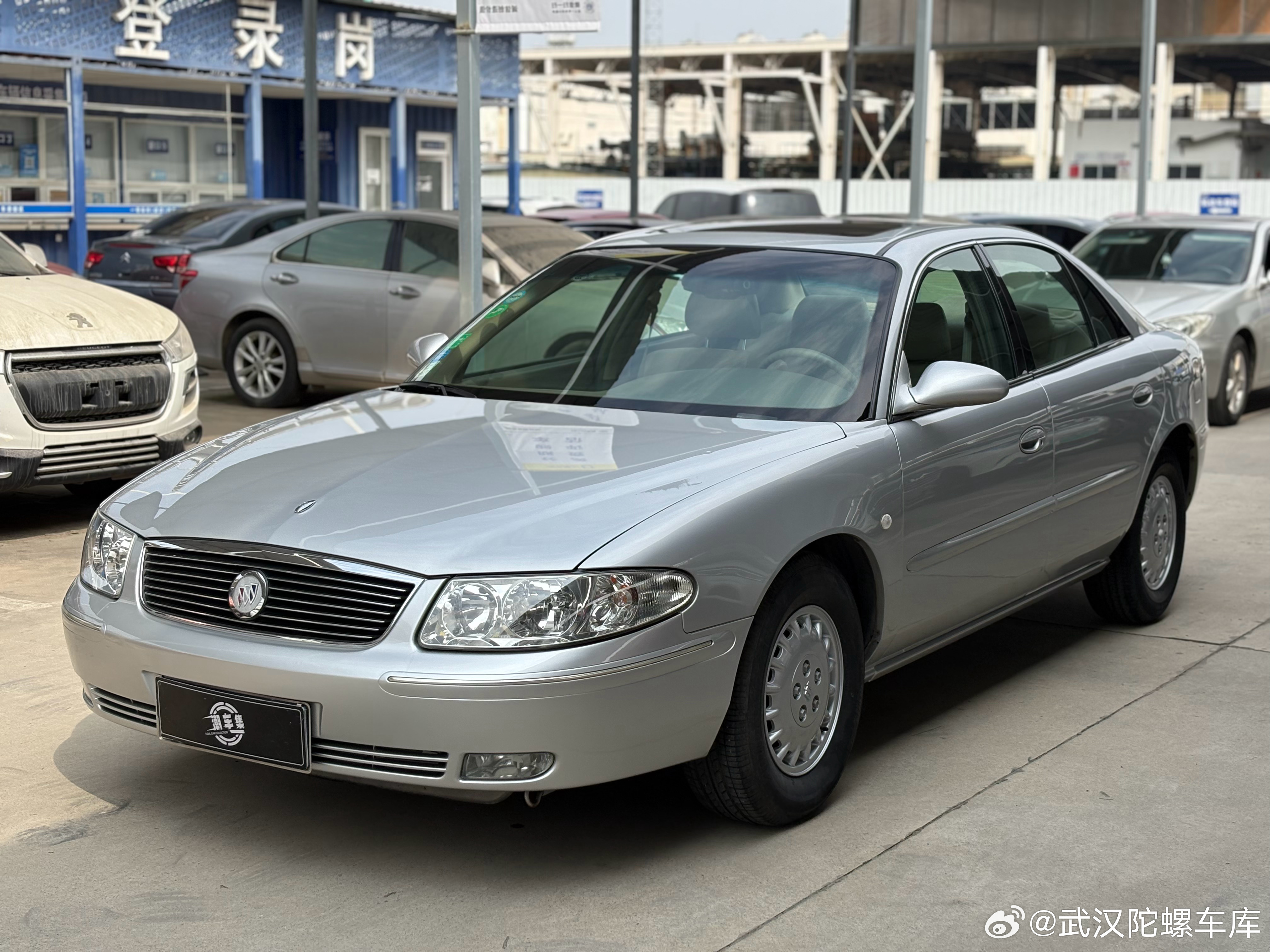 收藏级 04年 别克君威 2.5L自动豪华广东一手车 9万多公里 原版零钣金原漆