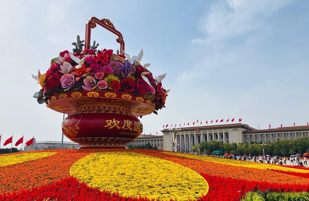 假期去北京旅游报团后悔了！

长假带父母去北京，想着景点预约麻烦、跟团能省心，就