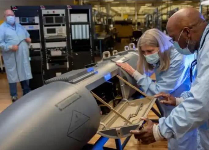 美国军火商洛马公司怎么也没有想到，就因为没有缴纳中方开出的 990 亿人民币的罚