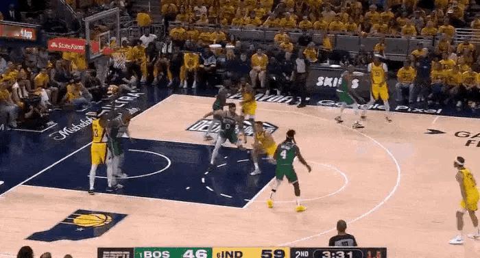 #NBA# 麦康奈尔怎么给人感觉比哈里伯顿硬解能力还强[捂脸]小快灵，中投稳如老