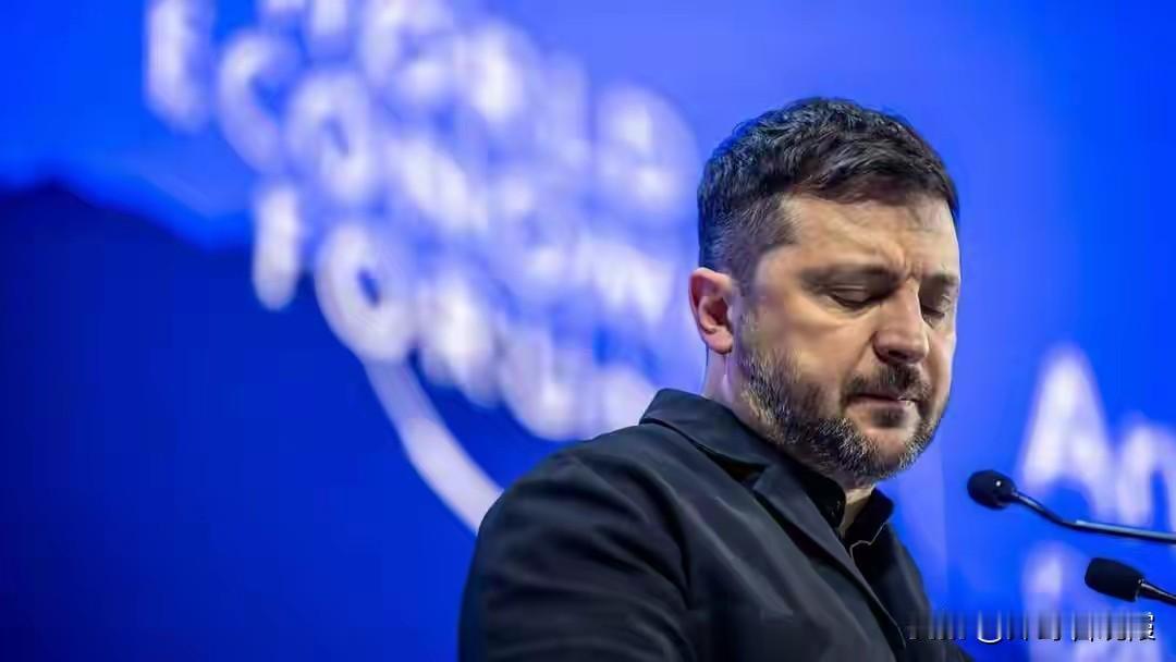 美俄密谈3个半小时，泽连斯基陷入“绝望”，威胁出兵格陵兰岛