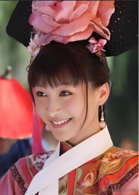 在《甄嬛传》中，安陵容的角色是一个因原生家庭的不幸而形成自卑、敏感性格的人物。