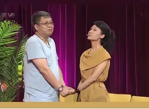 于文华与王为念的关系，只是好友与工作搭档，两人曾共同参与综艺节目录制，在现场有一