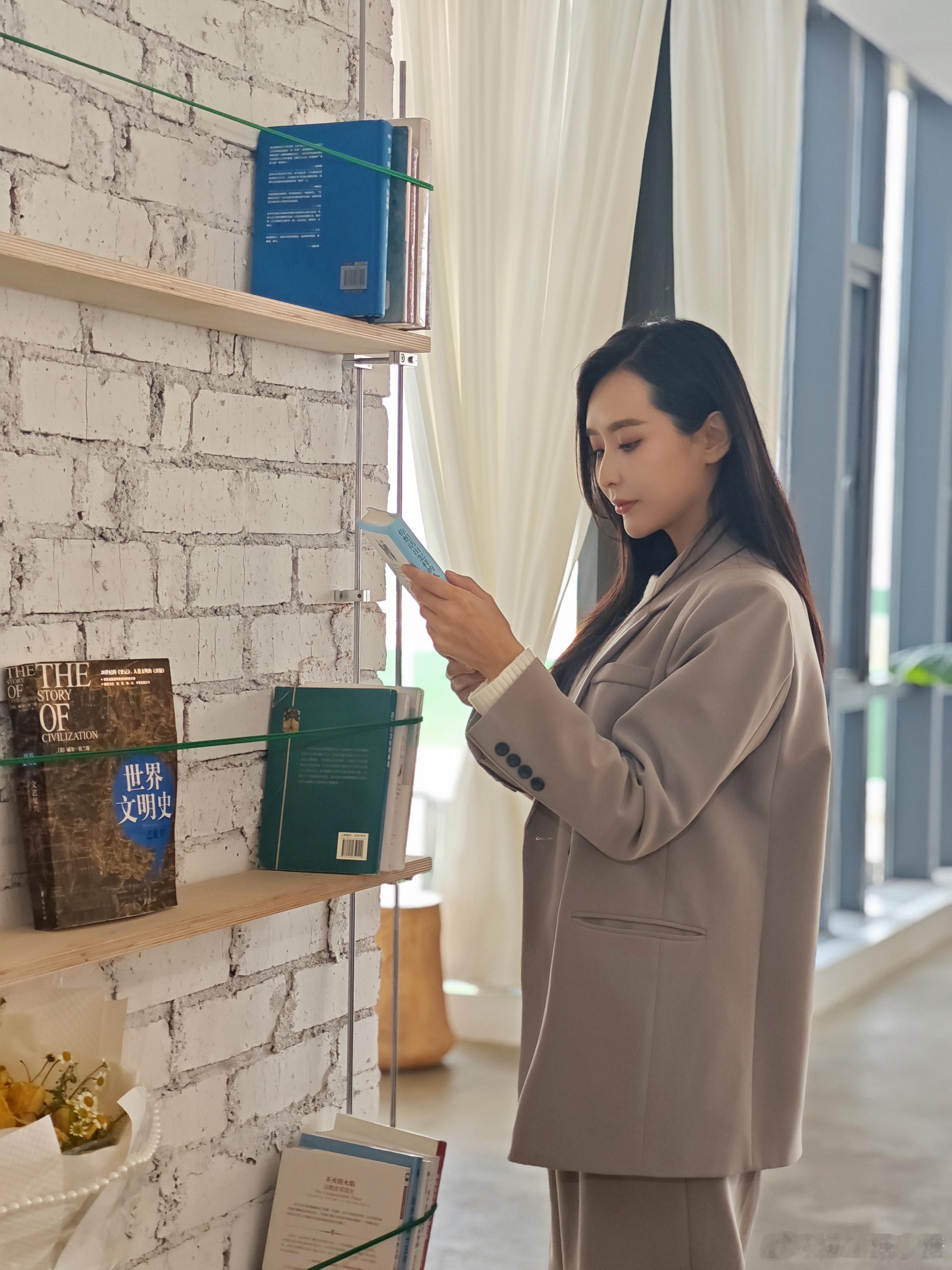 每天早起打卡又是周一咯，早安 