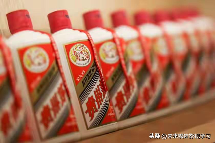 万万没想到！月薪5000的管家，两年搬空退休副省长家243万名酒，终审获刑10年