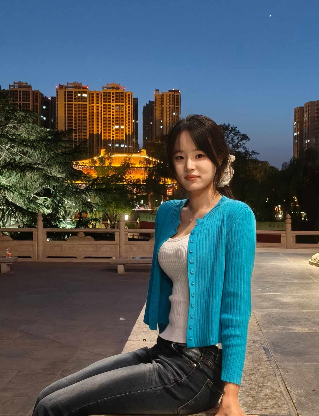 今天是蓝调的我
爱人镜头下的我 定格美丽瞬间